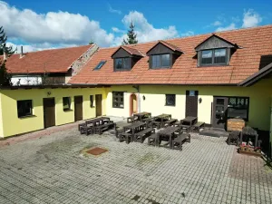 Prodej ubytování, Břežany I, 400 m2