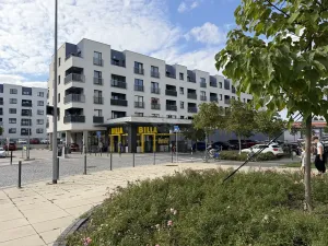Pronájem bytu 1+kk, Praha - Uhříněves, Ke kříži, 34 m2