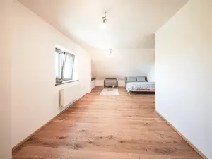 Prodej bytu 4+1, Střítež, 146 m2