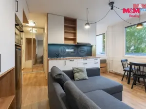 Pronájem bytu 1+kk, Kladno - Kročehlavy, Italská, 33 m2