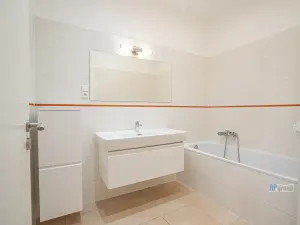 Pronájem bytu 3+1, Praha - Žižkov, Štítného, 99 m2