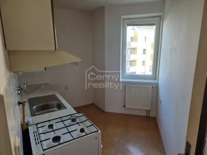 Pronájem bytu 2+1, Sezemice, Nerudova, 55 m2