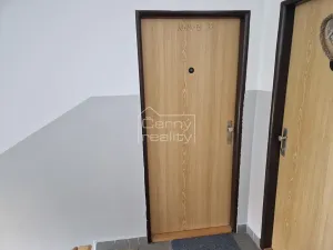 Pronájem bytu 2+1, Sezemice, Nerudova, 55 m2