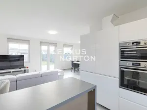Pronájem rodinného domu, Postřižín, Kozomínská, 130 m2