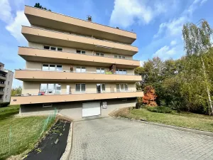 Pronájem garážového stání, Praha - Háje, Jurkovičova, 16 m2