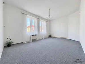 Prodej bytu 2+kk, Nymburk, Maršála Koněva, 44 m2