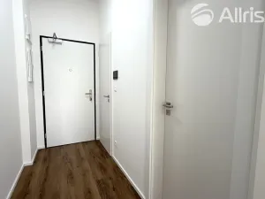 Pronájem kanceláře, Brno, Komárovská, 29 m2