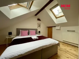 Pronájem atypického bytu, Praha - Nové Město, Pštrossova, 170 m2