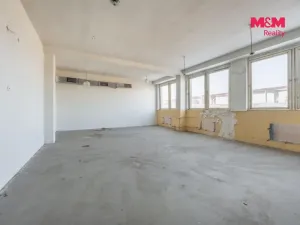 Prodej výrobních prostor, Kladno, Buštěhradská, 3032 m2