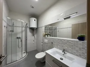 Pronájem bytu 1+kk, Pardubice, Na Okrouhlíku, 29 m2