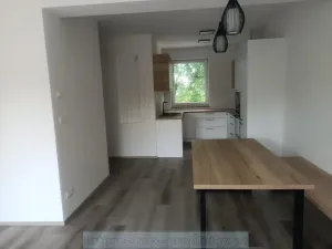 Pronájem rodinného domu, Praha - Řeporyje, 150 m2