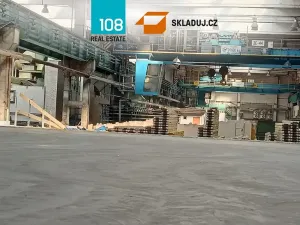 Pronájem skladu, Praha - Smíchov, Křížová, 6000 m2