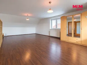 Prodej rodinného domu, Dynín, 330 m2