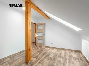 Pronájem rodinného domu, Horní Lukavice, 173 m2