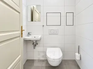 Pronájem bytu 2+kk, Praha - Nové Město, Mlynářská, 72 m2