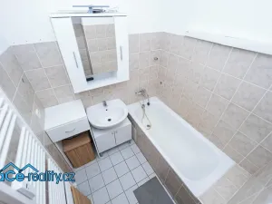 Prodej bytu 1+kk, Kvasiny, 50 m2
