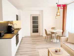 Prodej bytu 2+kk, Chýnice, Karlštejnská, 42 m2