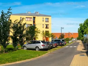 Pronájem bytu 2+kk, Praha - Řepy, Čistovická, 51 m2