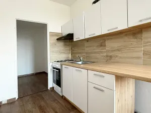 Pronájem bytu 2+1, Chomutov, Dřínovská, 62 m2