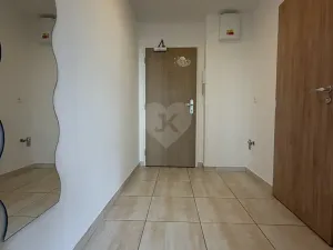 Pronájem bytu 1+kk, Praha - Uhříněves, Ke kříži, 34 m2