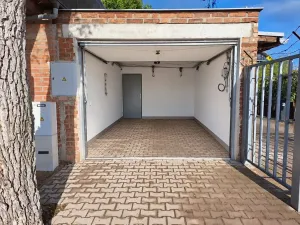 Pronájem garáže, Hradec Králové, Pražská třída, 15 m2