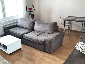 Prodej bytu 1+kk, Praha - Hloubětín, Nademlejnská, 37 m2