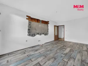 Prodej bytu 4+1, Černovice, U Mateřské školy, 82 m2