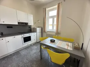 Pronájem bytu 2+kk, Liberec, Husitská, 40 m2