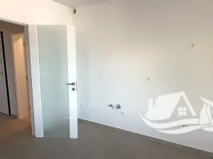 Prodej bytu 3+kk, Novalja, Chorvatsko, 82 m2