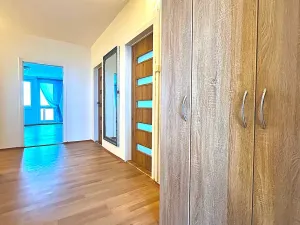 Prodej bytu 4+1, Praha - Černý Most, 84 m2