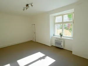 Prodej bytu 1+kk, Praha - Vršovice, Ruská, 35 m2
