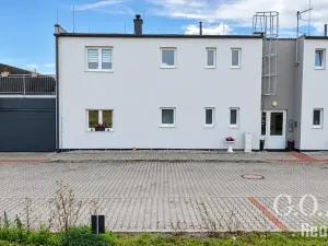 Prodej bytu 3+kk, Vochov, 68 m2