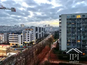 Pronájem garážového stání, Praha - Michle, V dolině, 17 m2