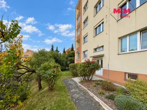 Pronájem bytu 2+1, Praha - Strašnice, U krbu, 52 m2