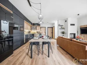 Prodej bytu 5+kk, Pečky, Za Statkem, 114 m2