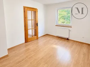 Pronájem rodinného domu, Chroboly, 190 m2