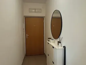 Pronájem bytu 2+kk, Praha - Řeporyje, Wiesenthalova, 84 m2