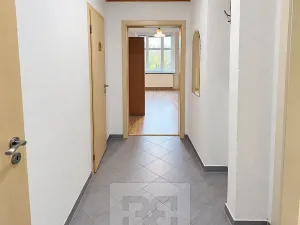 Prodej bytu 3+1, Karlovy Vary, Majakovského, 103 m2