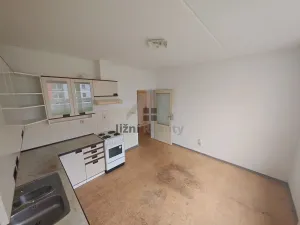 Prodej bytu 2+1, Vodňany, Sídl. Škorna, 70 m2