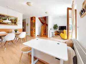 Prodej rodinného domu, Káraný, 180 m2