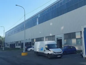 Pronájem skladu, Praha - Hostivař, U továren, 10570 m2