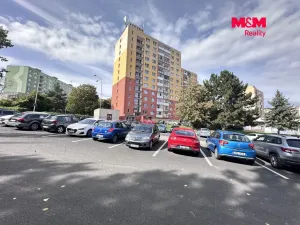 Prodej bytu 2+1, Chomutov, Holešická, 62 m2