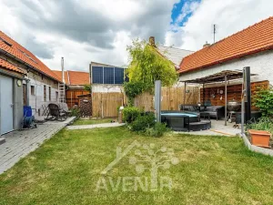 Prodej vícegeneračního domu, Sadská, Kostelní, 190 m2