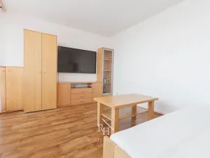 Pronájem bytu 2+1, Kladno, Čs. armády, 59 m2