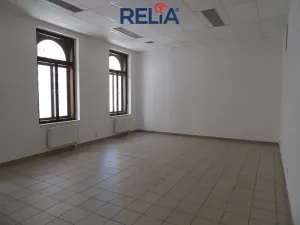 Pronájem kanceláře, Liberec, nám. Soukenné, 45 m2