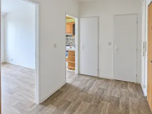 Pronájem bytu 2+kk, Praha - Černý Most, Bryksova, 39 m2