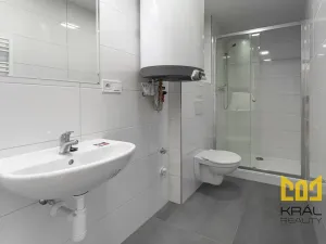 Pronájem bytu 2+kk, Praha - Smíchov, Nádražní, 49 m2