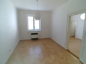 Pronájem bytu 2+kk, Praha - Michle, Pobočná, 45 m2