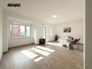Prodej bytu 2+kk, Praha - Nusle, Kloboučnická, 52 m2