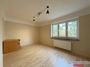 Pronájem bytu 3+1, Praha - Zbraslav, Žitavského, 71 m2